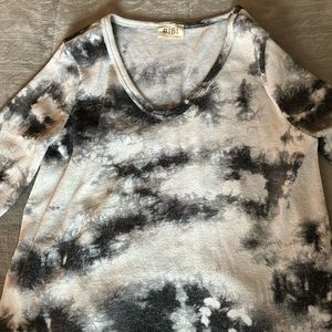 long sleeve pretty sweater